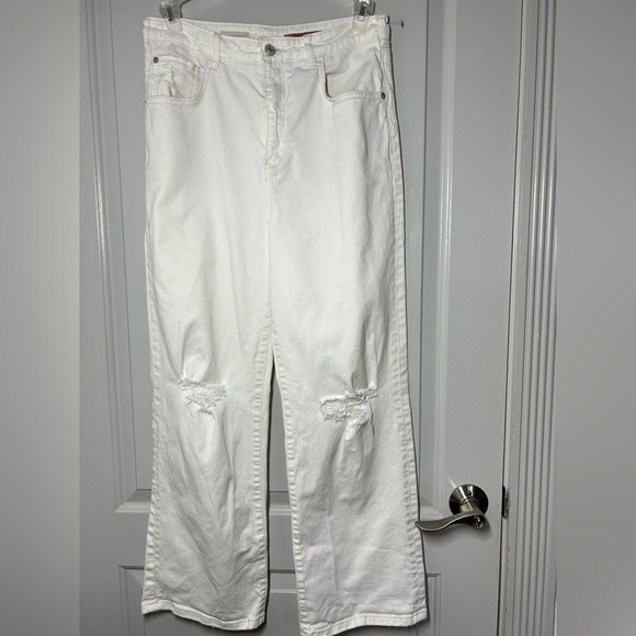 Anthropologie PILCRO White BOYFRIEND Distressed Jeans size 30 - Picture 4 of 14